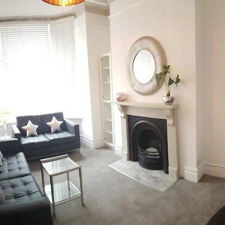 برمنغهام Junior Homes المظهر الخارجي الصورة